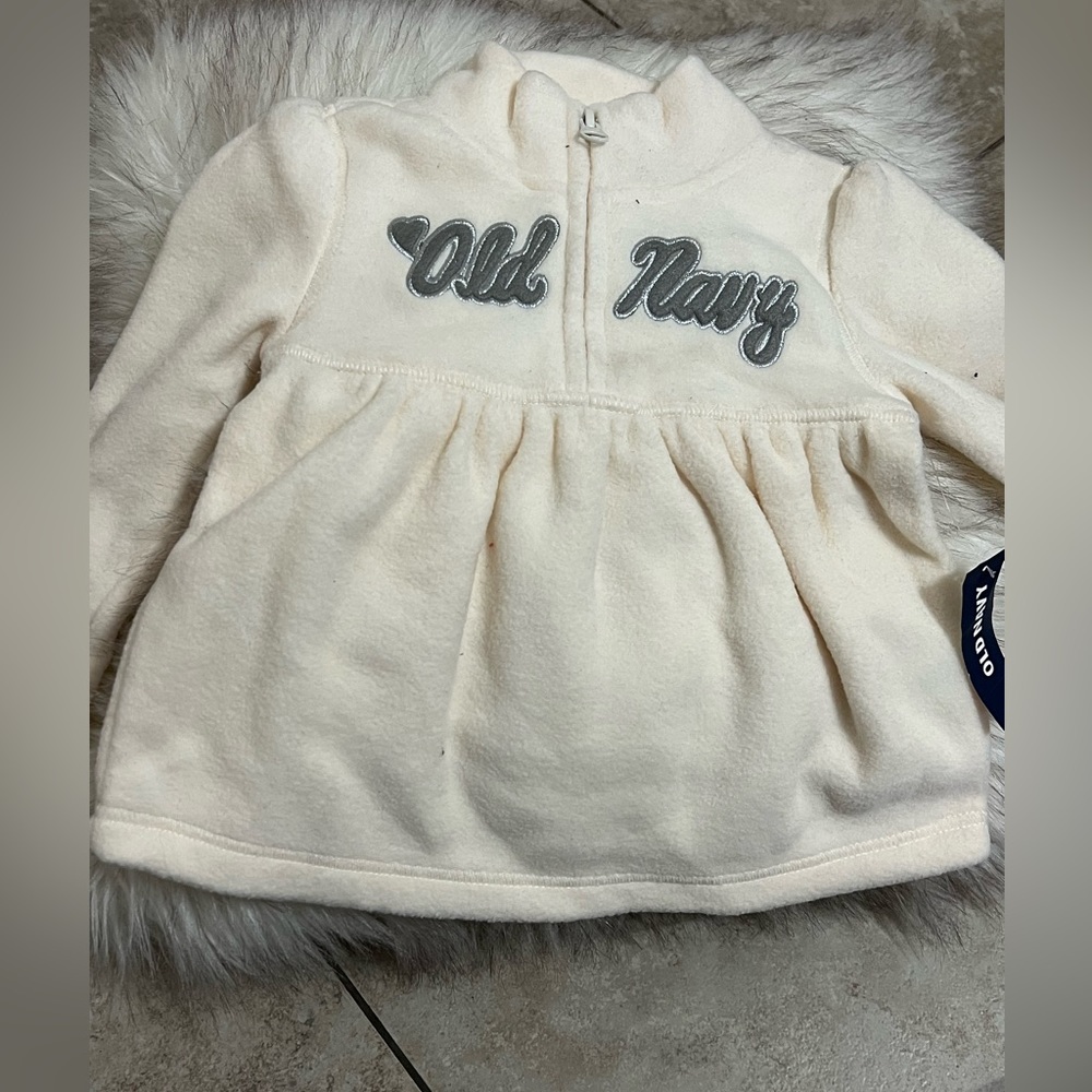 Old Navy Logo - Girl Top